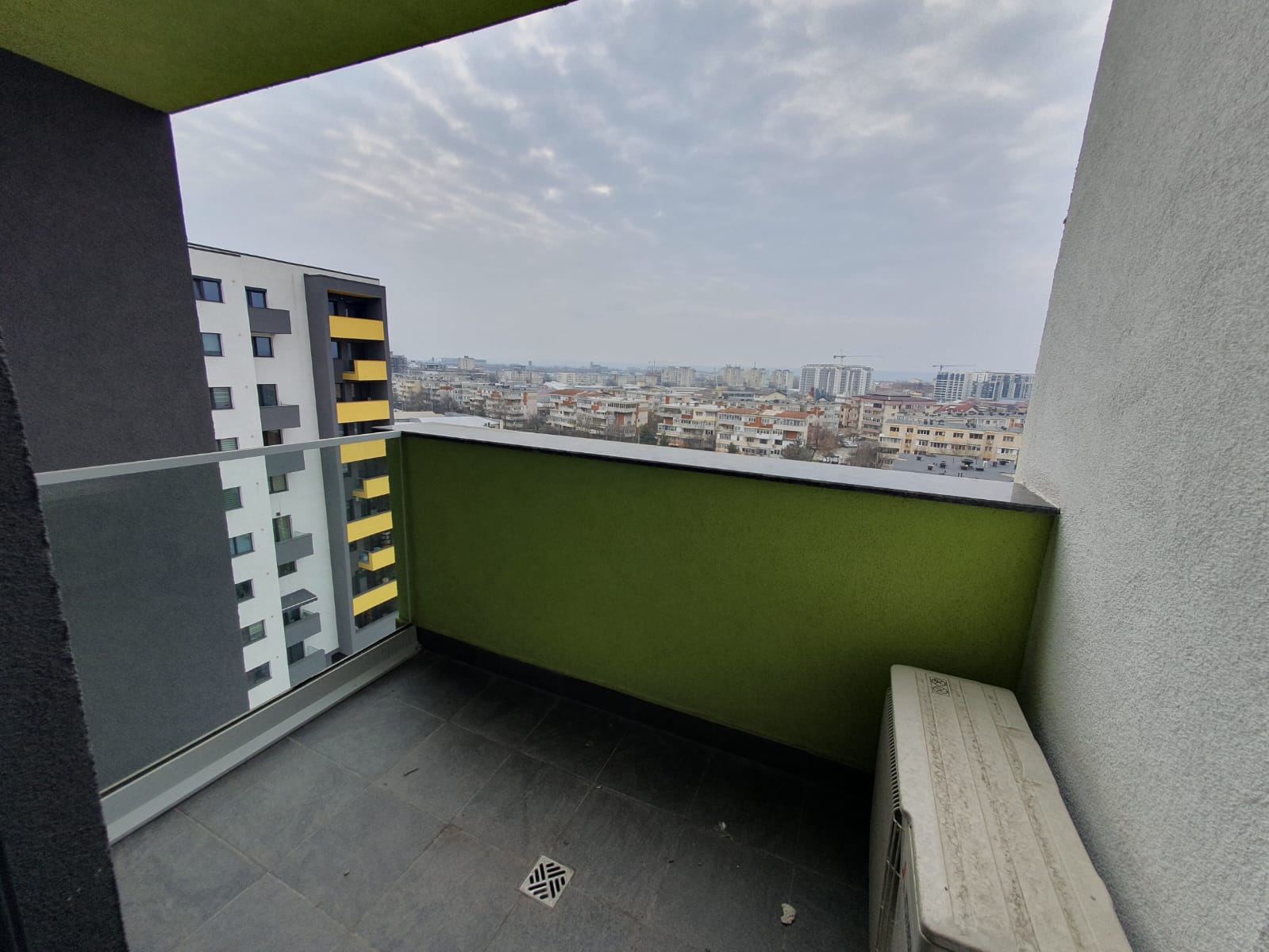 Apartament 32 D